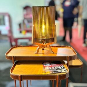 Luminária Domus De Mesa Mdf Laminado Freijó Madeira Natural [F066]